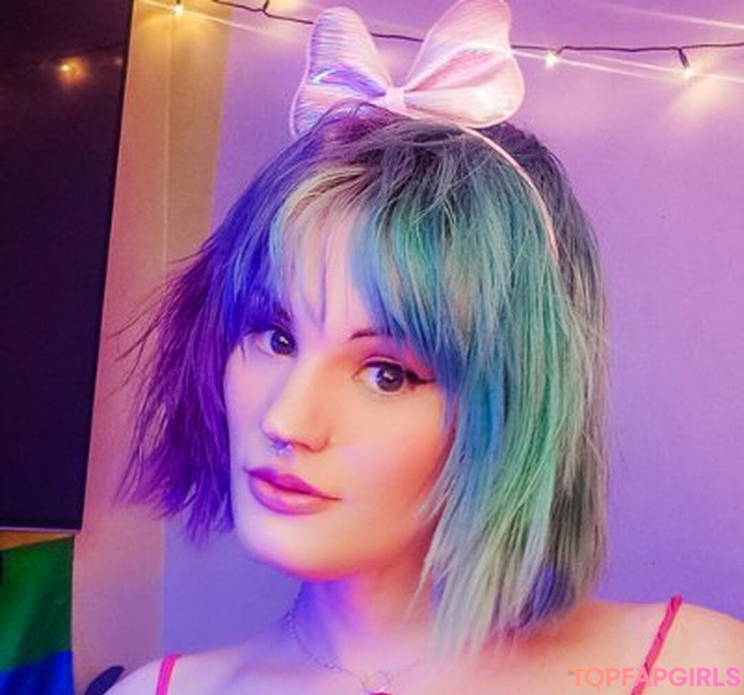 Foto desnuda filtrada de OnlyFans de Violet Haze #1 Foto desnuda filtrada de OnlyFans de Violet Haze #1