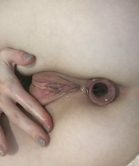 Foto desnuda filtrada de OnlyFans de Poutyangel