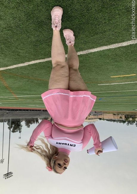 Pixiechickxoxo