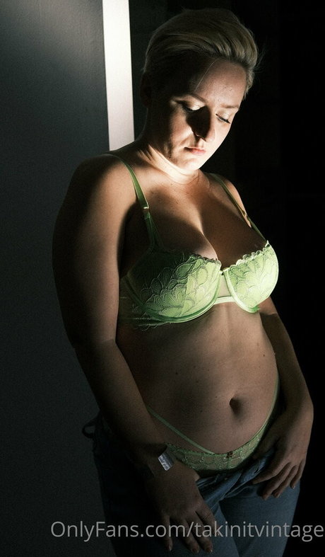 Foto desnuda filtrada de OnlyFans de Takinitvintage