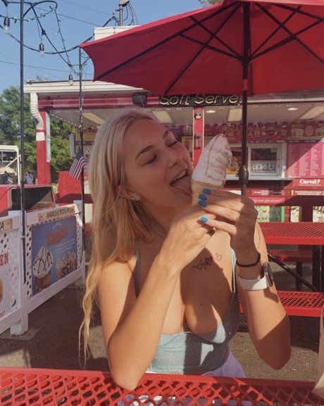 Hailey D