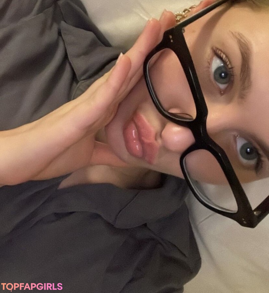 Foto desnuda filtrada de OnlyFans de Natasha Bure #155 Foto desnuda filtrada de OnlyFans de Natasha Bure #155