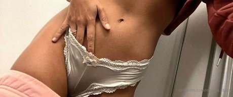 Foto desnuda filtrada de OnlyFans de Melissaxbaby