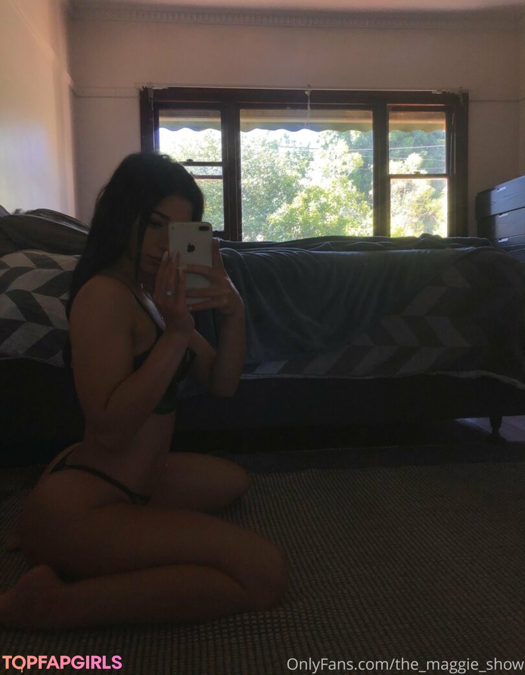 Foto desnuda filtrada de OnlyFans de Themaggieshow #3 Foto desnuda filtrada de OnlyFans de Themaggieshow #3