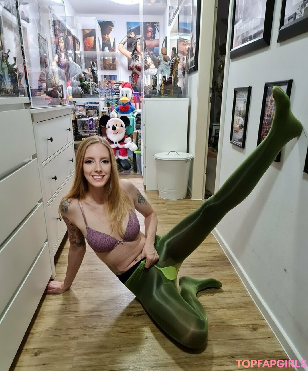 Foto desnuda filtrada de OnlyFans de Joliesworld #79 Foto desnuda filtrada de OnlyFans de Joliesworld #79