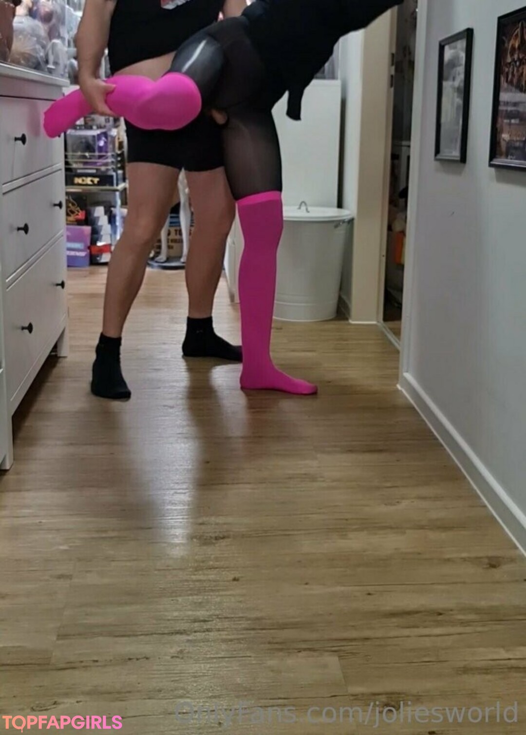 Foto desnuda filtrada de OnlyFans de Joliesworld #94 Foto desnuda filtrada de OnlyFans de Joliesworld #94