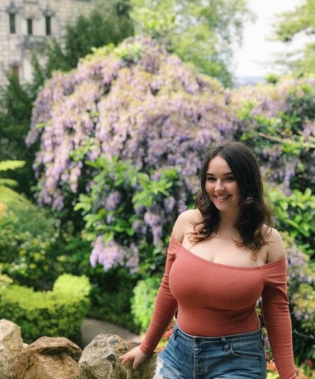 Julia F