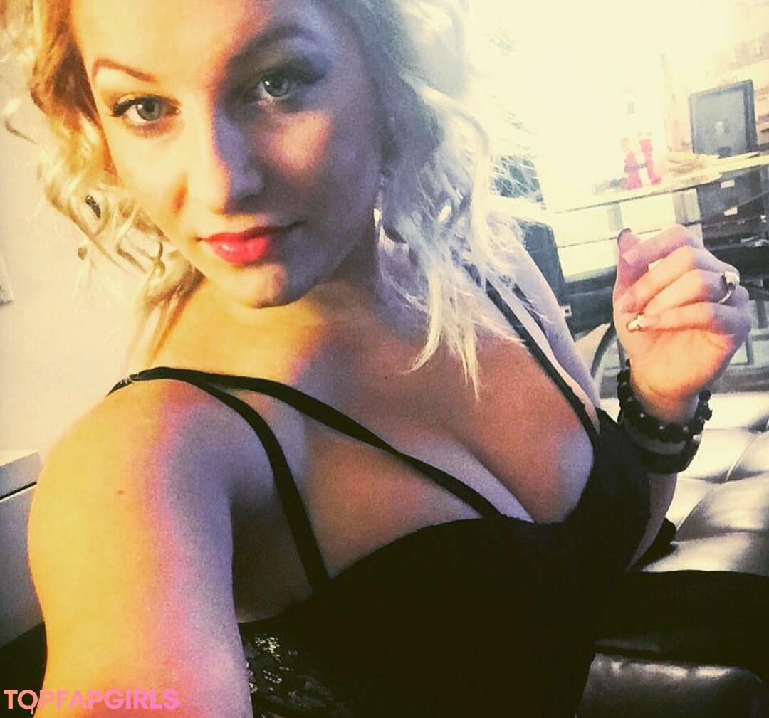 Foto desnuda filtrada de OnlyFans de Mirjana Matic #54 Foto desnuda filtrada de OnlyFans de Mirjana Matic #54