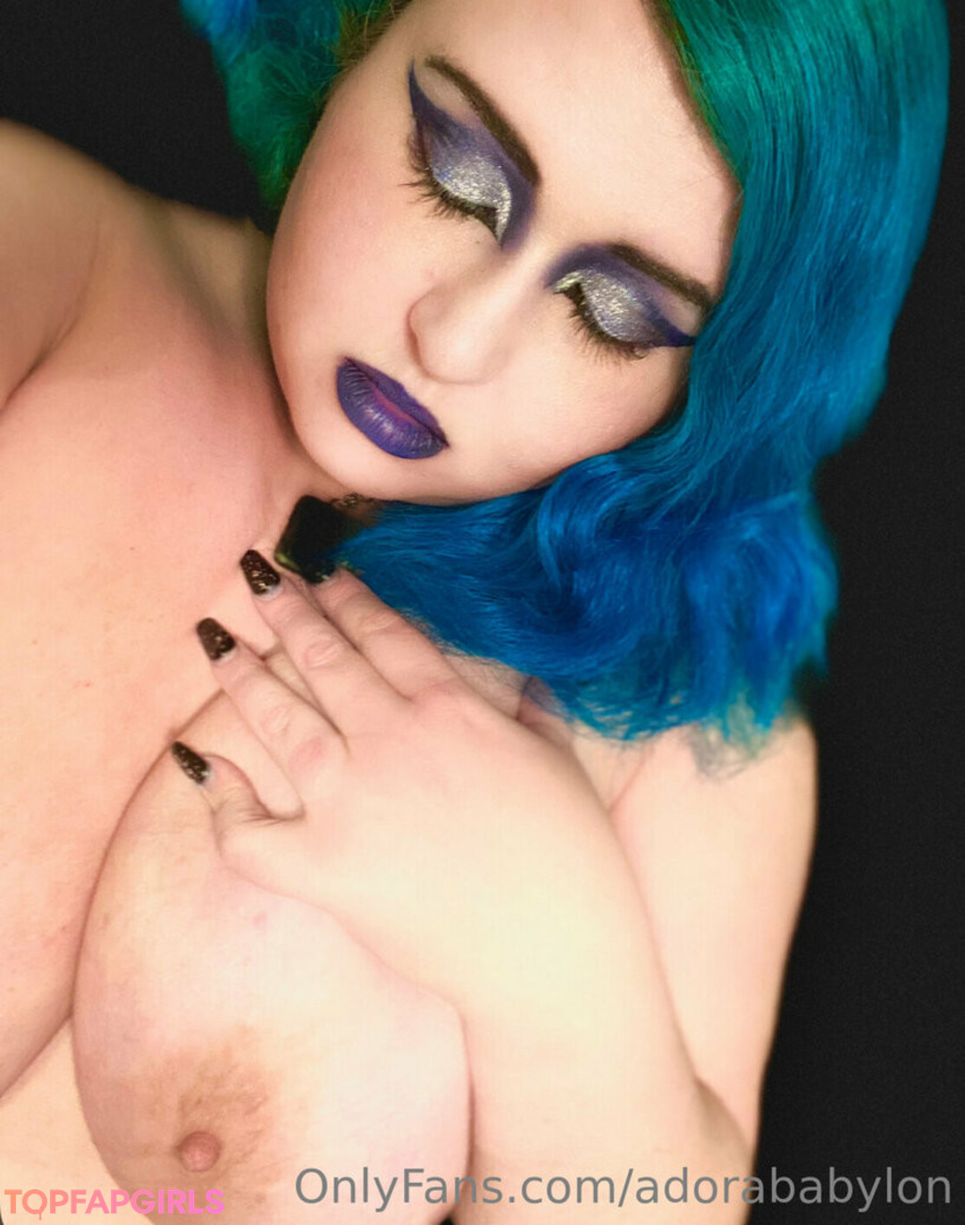 Foto desnuda filtrada de OnlyFans de Adorababylon #12 Foto desnuda filtrada de OnlyFans de Adorababylon #12