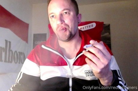 Foto desnuda filtrada de OnlyFans de Redsntrainers