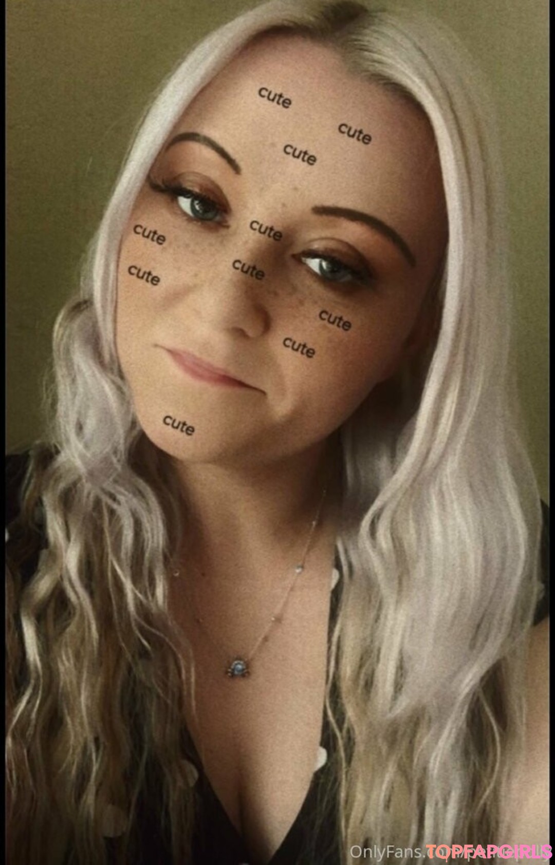 Foto desnuda filtrada de OnlyFans de Petitiepolly #34 Foto desnuda filtrada de OnlyFans de Petitiepolly #34