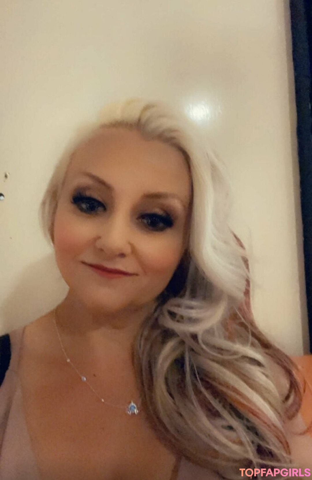 Foto desnuda filtrada de OnlyFans de Petitiepolly #53 Foto desnuda filtrada de OnlyFans de Petitiepolly #53