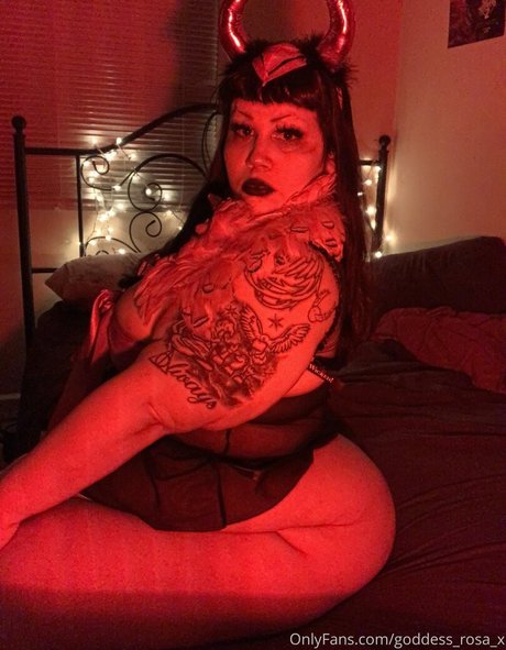 Foto desnuda filtrada de OnlyFans de Goddessrosax