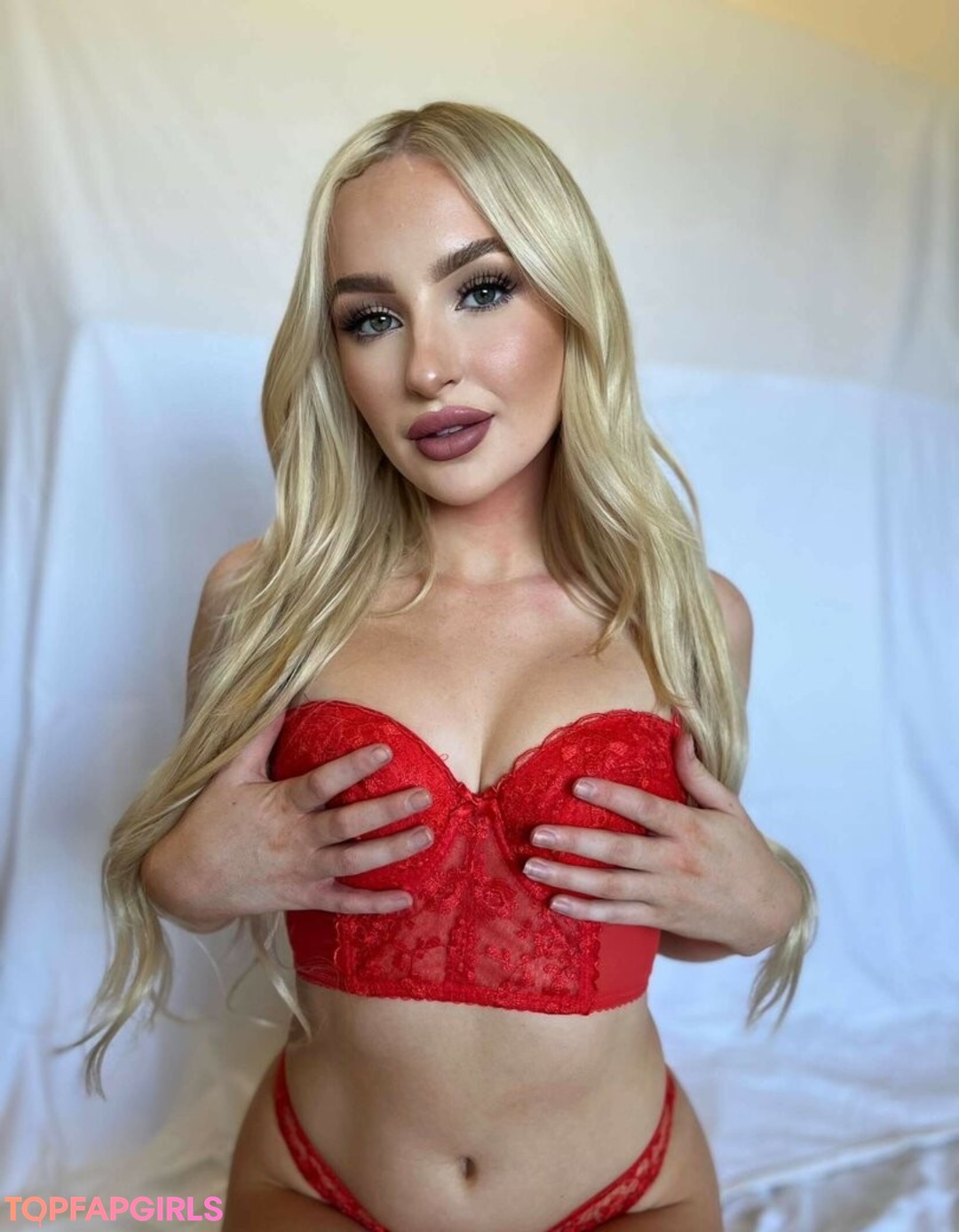 Foto desnuda filtrada de OnlyFans de Mikayla Hamilton #6 Foto desnuda filtrada de OnlyFans de Mikayla Hamilton #6