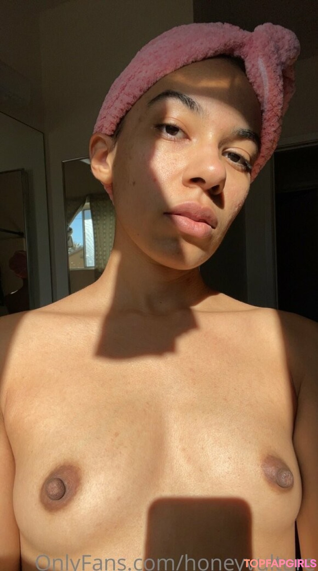 Foto desnuda filtrada de OnlyFans de Honeyvulture #3 Foto desnuda filtrada de OnlyFans de Honeyvulture #3