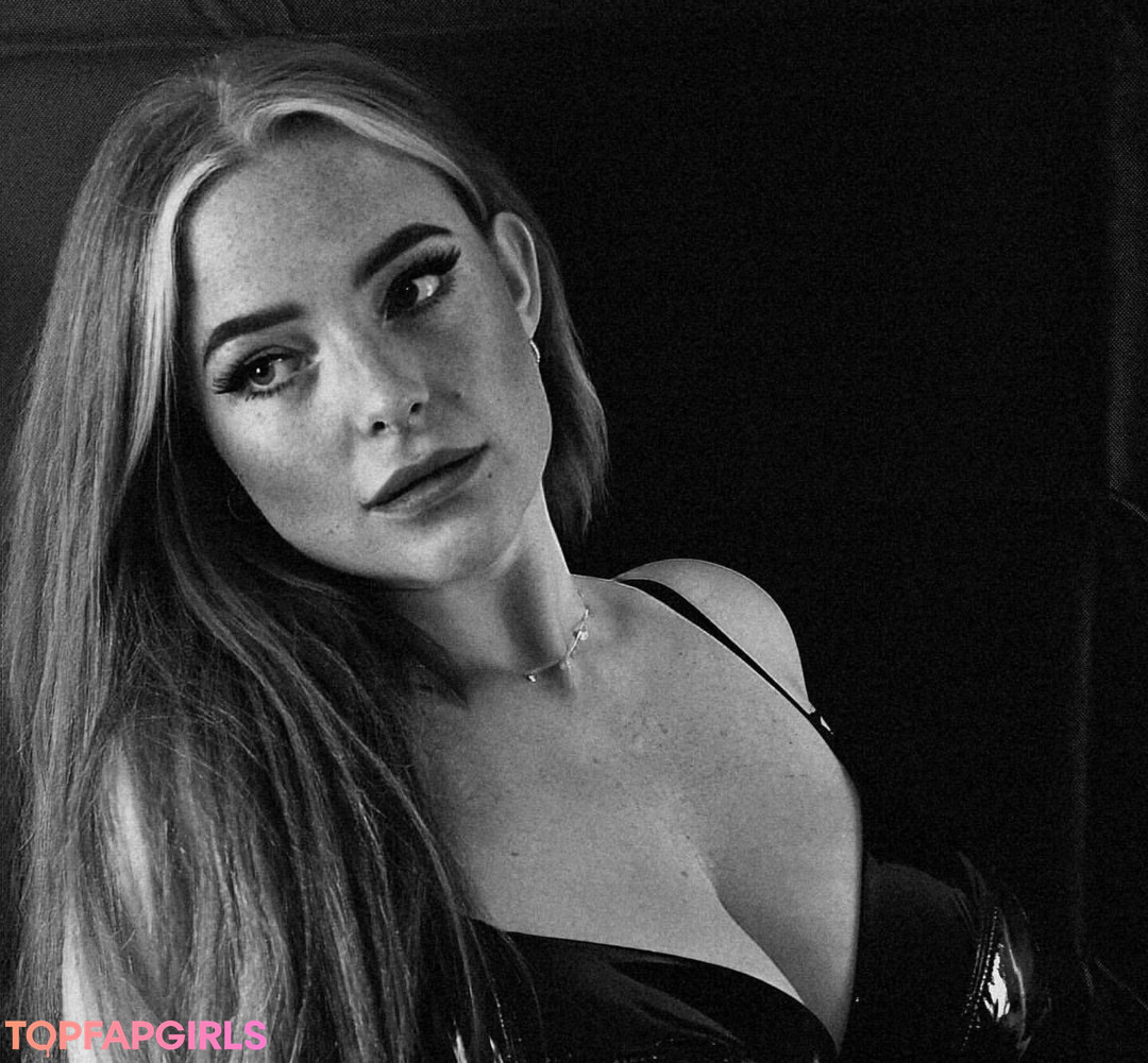 Foto desnuda filtrada de OnlyFans de Sarah Neuhaus #182 Foto desnuda filtrada de OnlyFans de Sarah Neuhaus #182