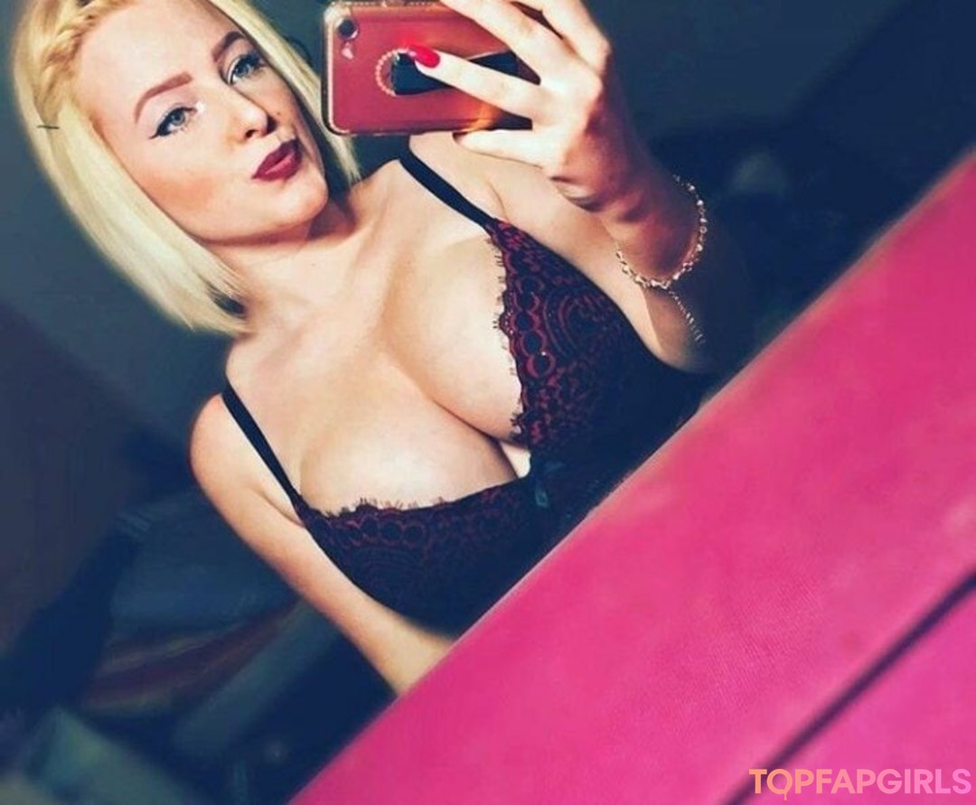 Foto desnuda filtrada de OnlyFans de Sarah Neuhaus #194 Foto desnuda filtrada de OnlyFans de Sarah Neuhaus #194