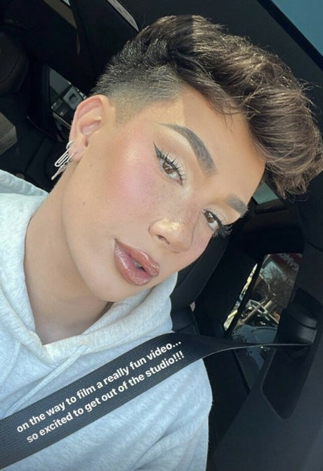 Foto desnuda filtrada de OnlyFans de James Charles