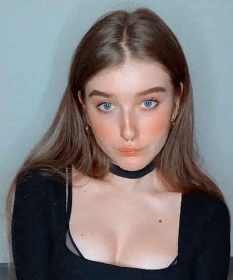 Mycourtneyfrost