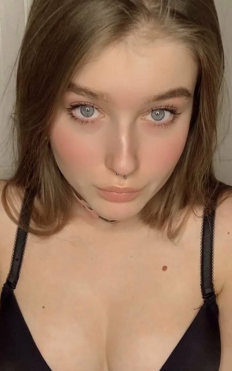 Mycourtneyfrost