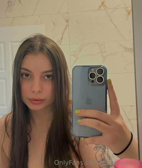 Foto desnuda filtrada de OnlyFans de Carinacremme