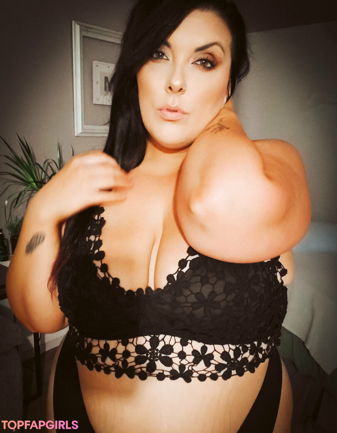 Foto desnuda filtrada de OnlyFans de Wildflowerbabe #70 Foto desnuda filtrada de OnlyFans de Wildflowerbabe #70