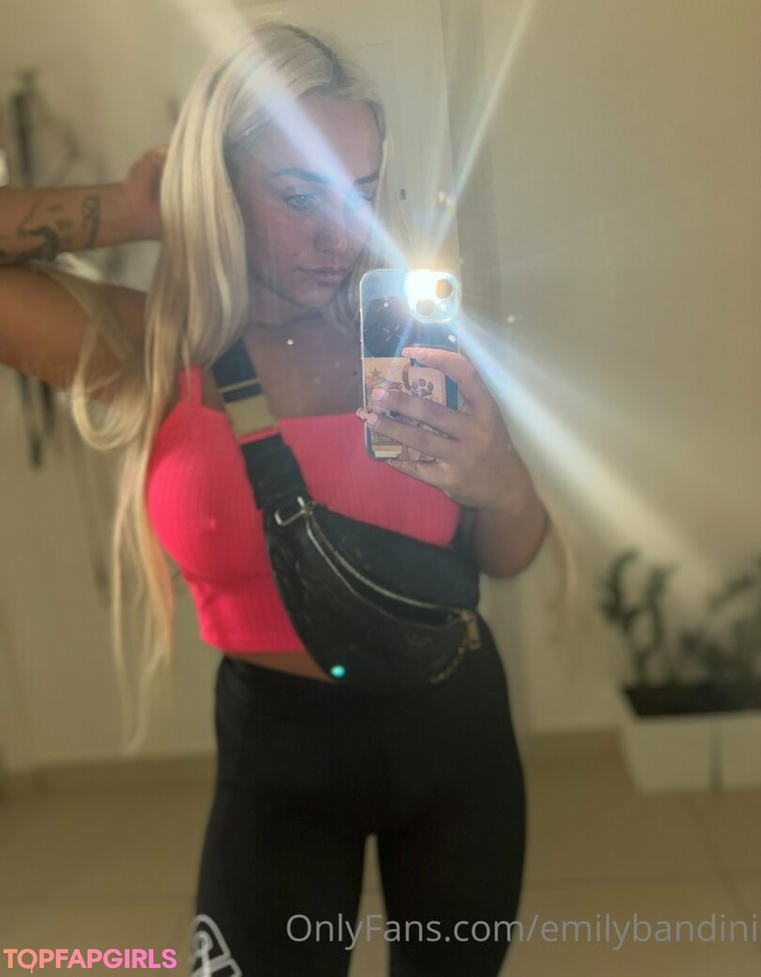 Foto desnuda filtrada de OnlyFans de Emilybandini #4 Foto desnuda filtrada de OnlyFans de Emilybandini #4