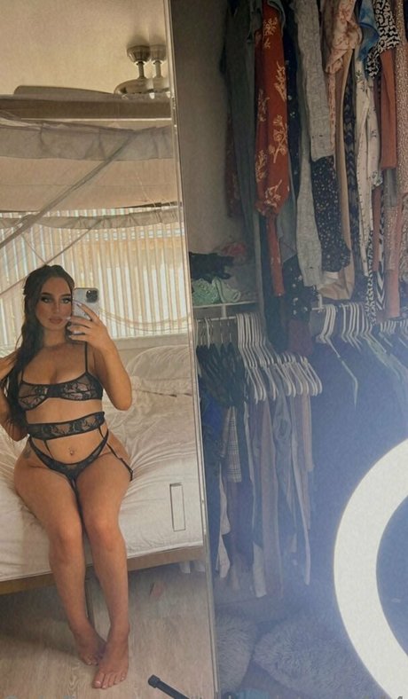 Foto desnuda filtrada de OnlyFans de babyvictoria444