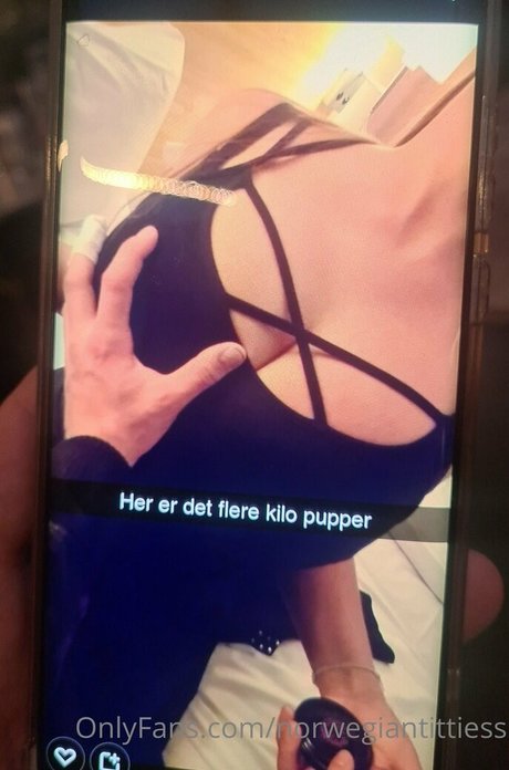 Foto desnuda filtrada de OnlyFans de Norwegiantittiess