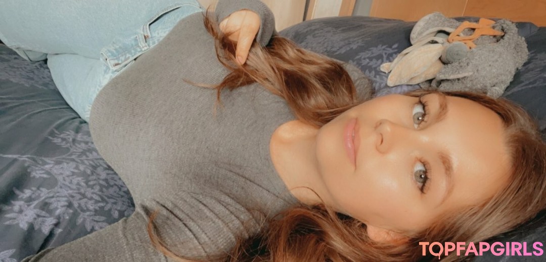 Foto desnuda filtrada de OnlyFans de Admiremeamy #72 Foto desnuda filtrada de OnlyFans de Admiremeamy #72