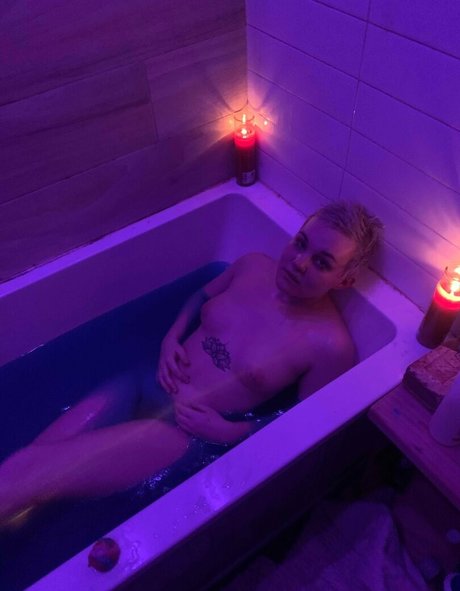 Foto desnuda filtrada de OnlyFans de Peachcreamzzz
