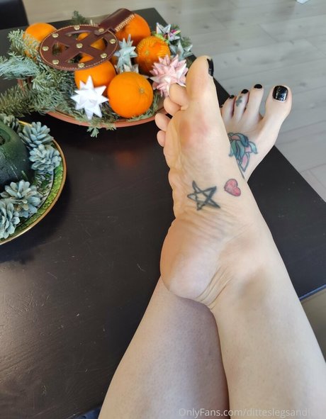 Foto desnuda filtrada de OnlyFans de Ditteslegsandfeet