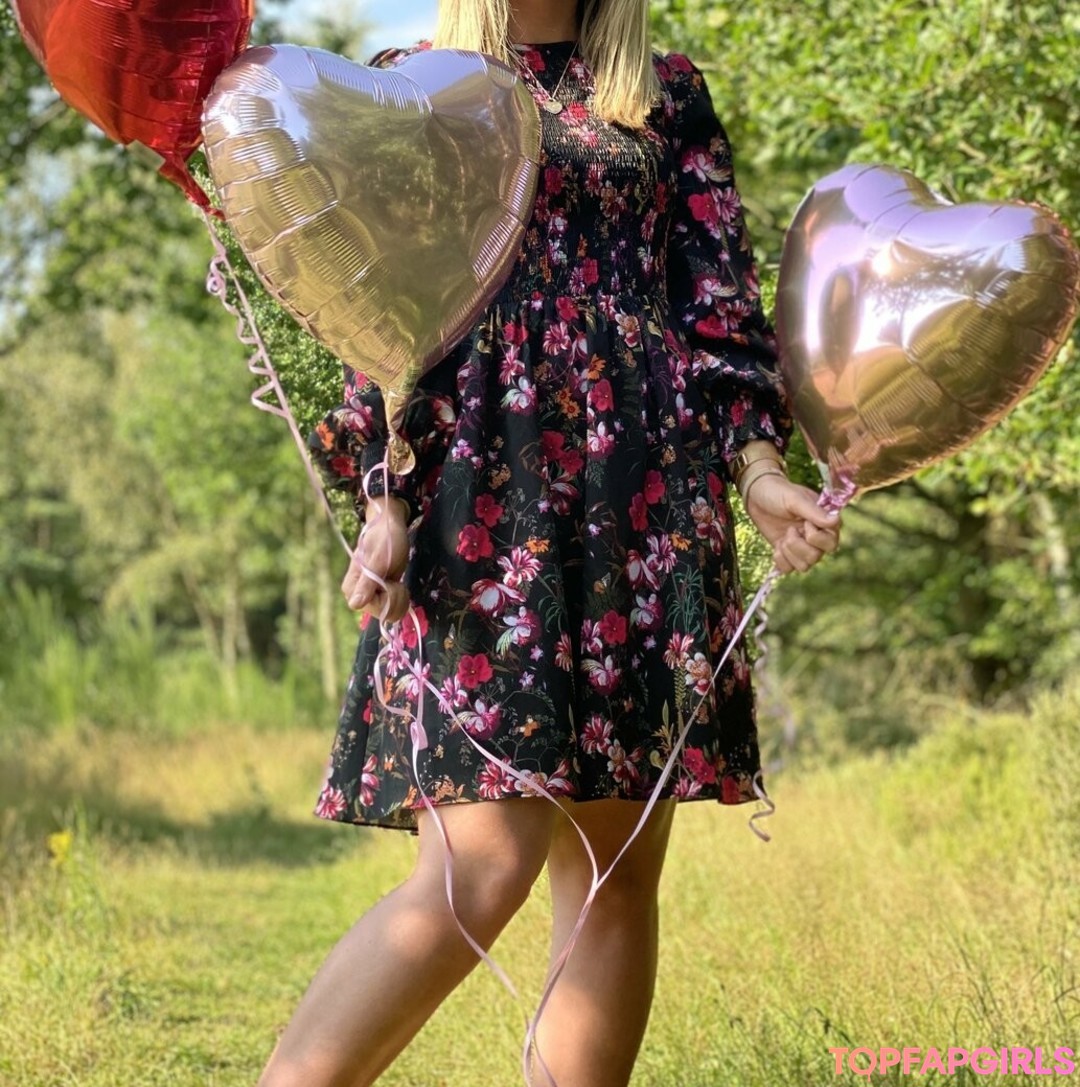 Foto desnuda filtrada de OnlyFans de Lillieinlace #26 Foto desnuda filtrada de OnlyFans de Lillieinlace #26