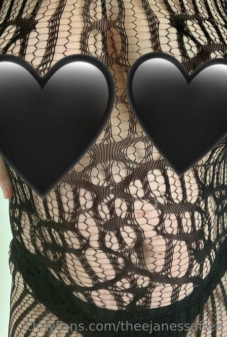 Theejanessafree