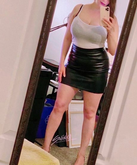 Foto desnuda filtrada de OnlyFans de Svinka