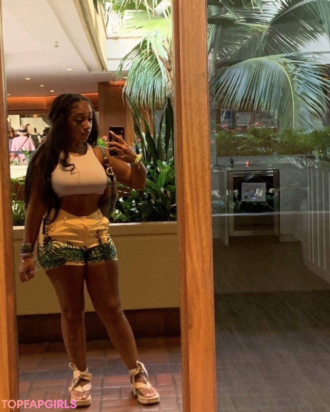 Foto desnuda filtrada de OnlyFans de Lexxiibaebie #102 Foto desnuda filtrada de OnlyFans de Lexxiibaebie #102