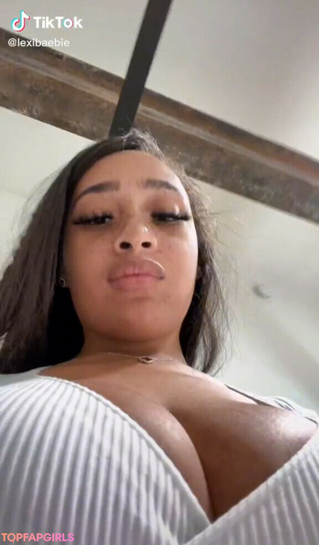 Foto desnuda filtrada de OnlyFans de Lexxiibaebie #203 Foto desnuda filtrada de OnlyFans de Lexxiibaebie #203