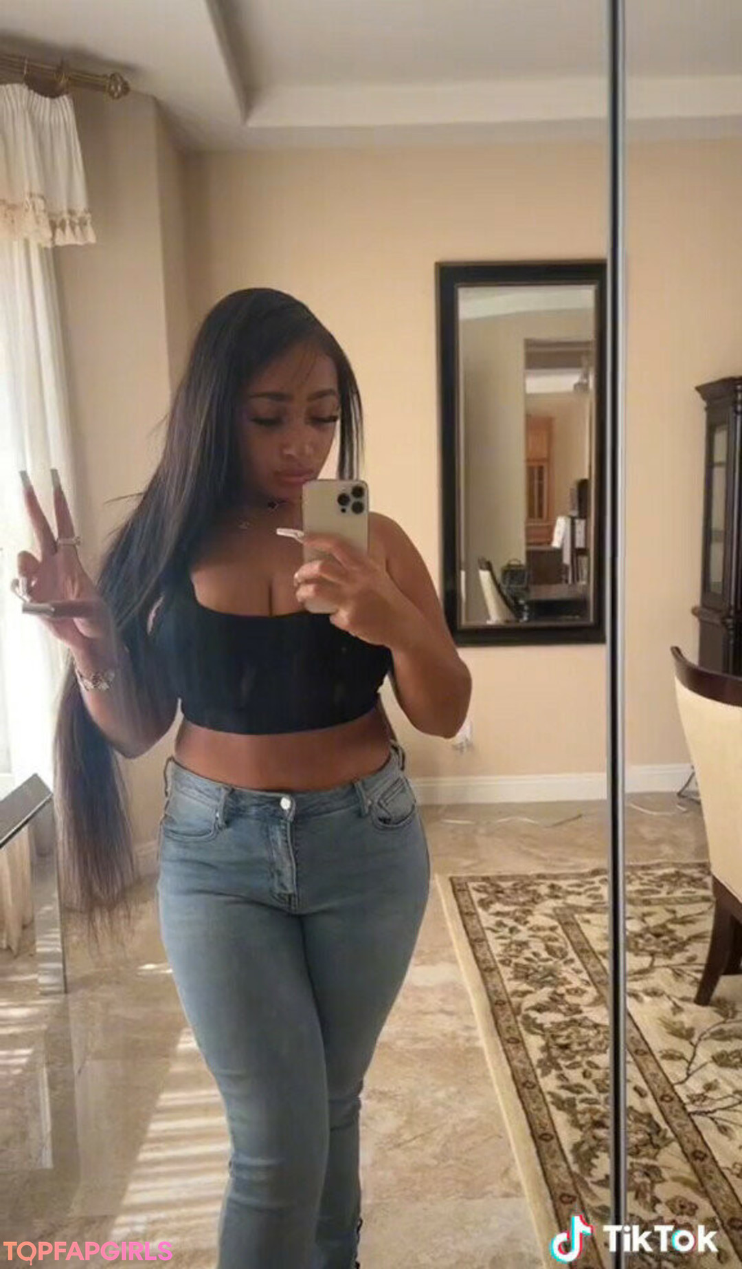 Foto desnuda filtrada de OnlyFans de Lexxiibaebie #226 Foto desnuda filtrada de OnlyFans de Lexxiibaebie #226