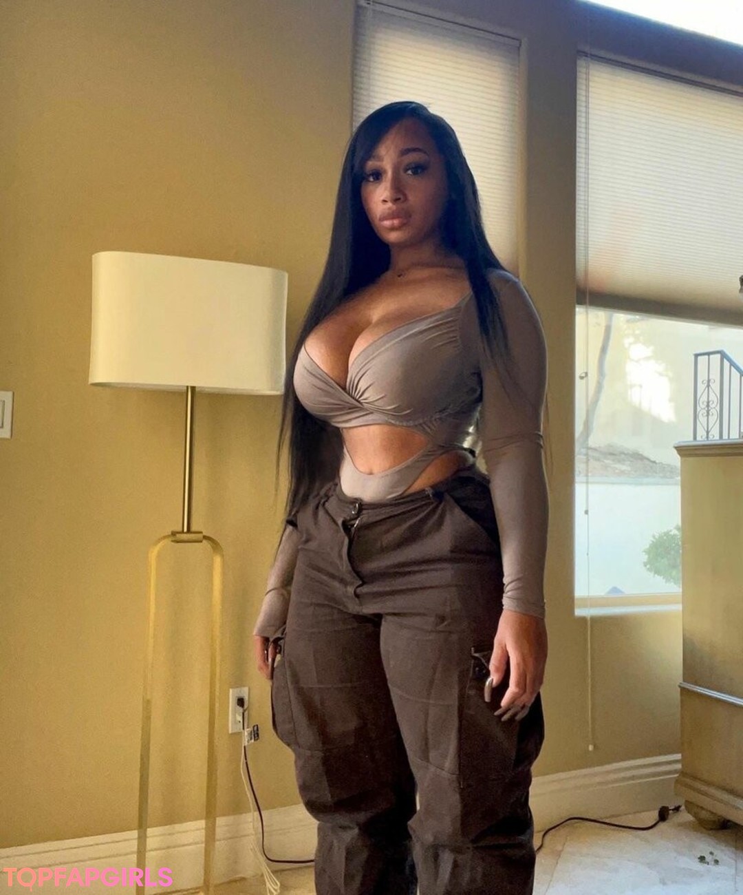 Foto desnuda filtrada de OnlyFans de Lexxiibaebie #246 Foto desnuda filtrada de OnlyFans de Lexxiibaebie #246