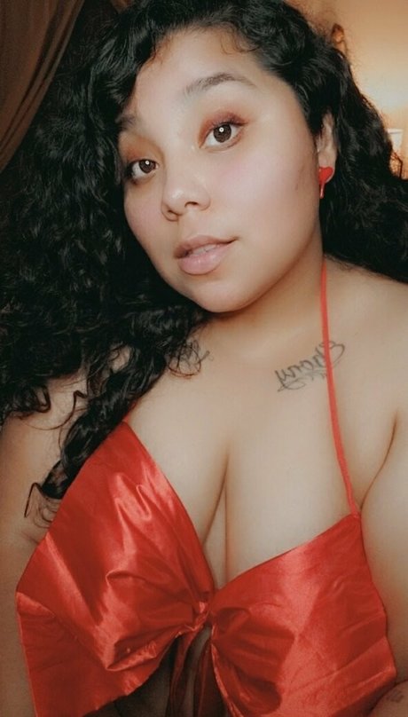 Foto desnuda filtrada de OnlyFans de Atzula