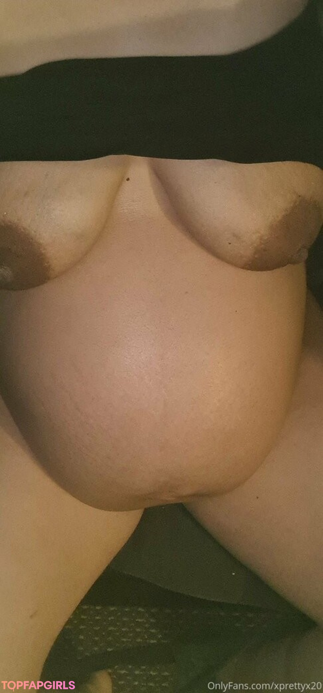 Foto desnuda filtrada de OnlyFans de Xprettyx20 #249 Foto desnuda filtrada de OnlyFans de Xprettyx20 #249