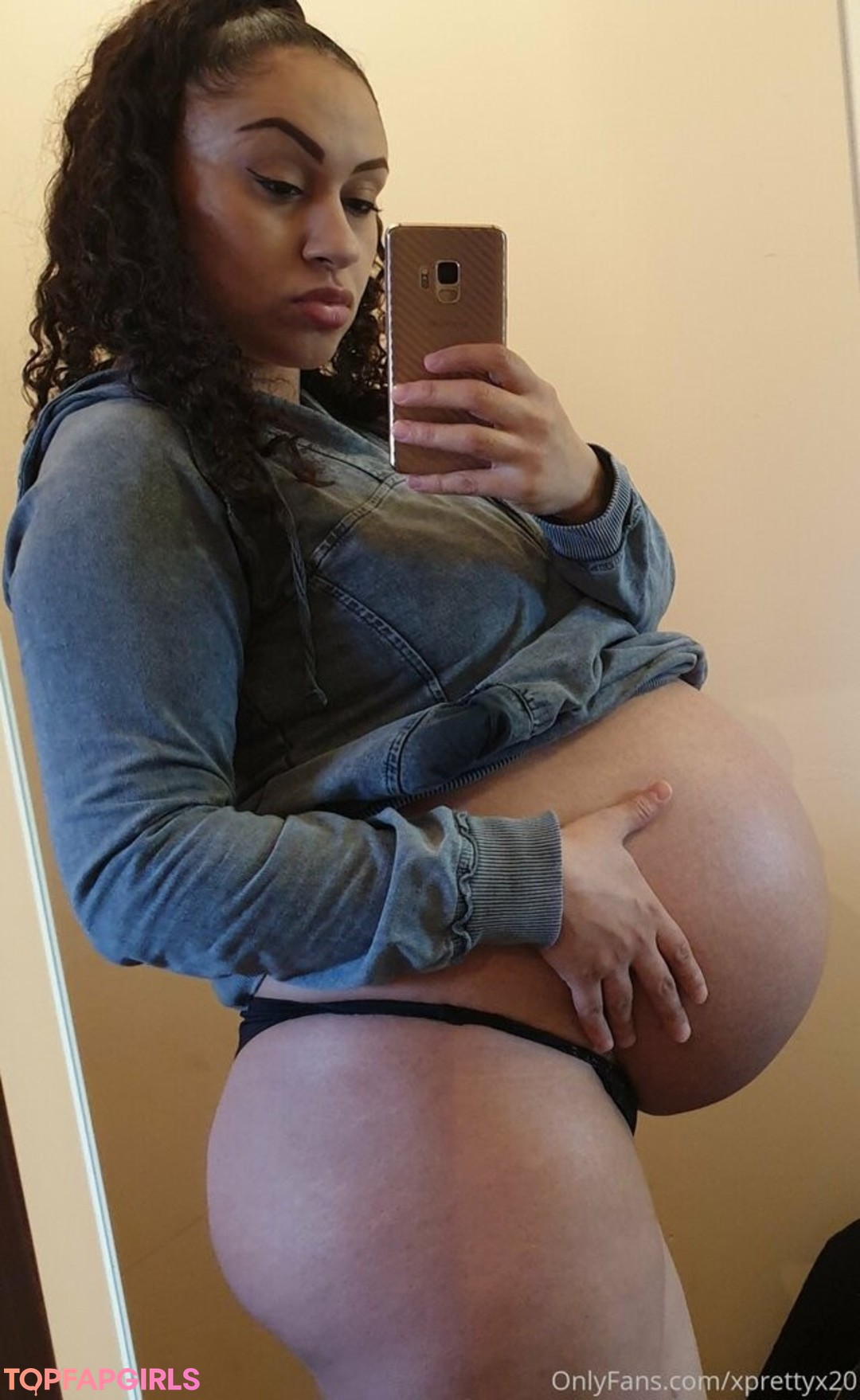 Foto desnuda filtrada de OnlyFans de Xprettyx20 #80 Foto desnuda filtrada de OnlyFans de Xprettyx20 #80