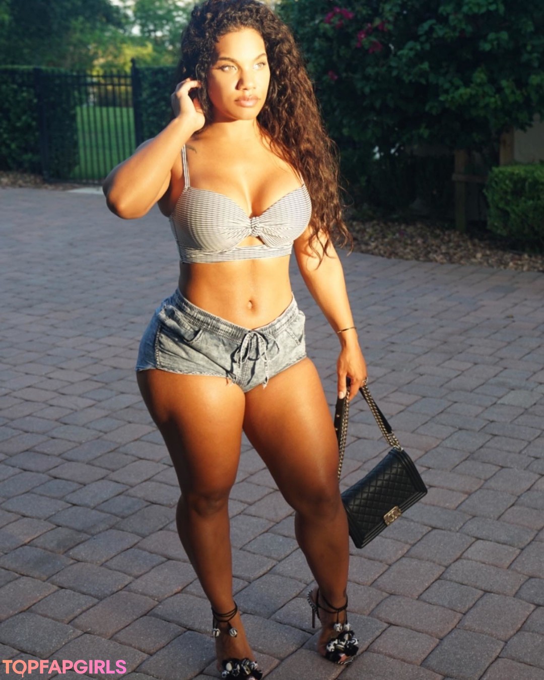 Foto desnuda filtrada de OnlyFans de Kathy Drayton #26 Foto desnuda filtrada de OnlyFans de Kathy Drayton #26