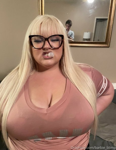 Foto desnuda filtrada de OnlyFans de Barbieblimp