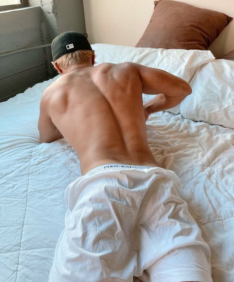Foto desnuda filtrada de OnlyFans de Prettyboyaedan