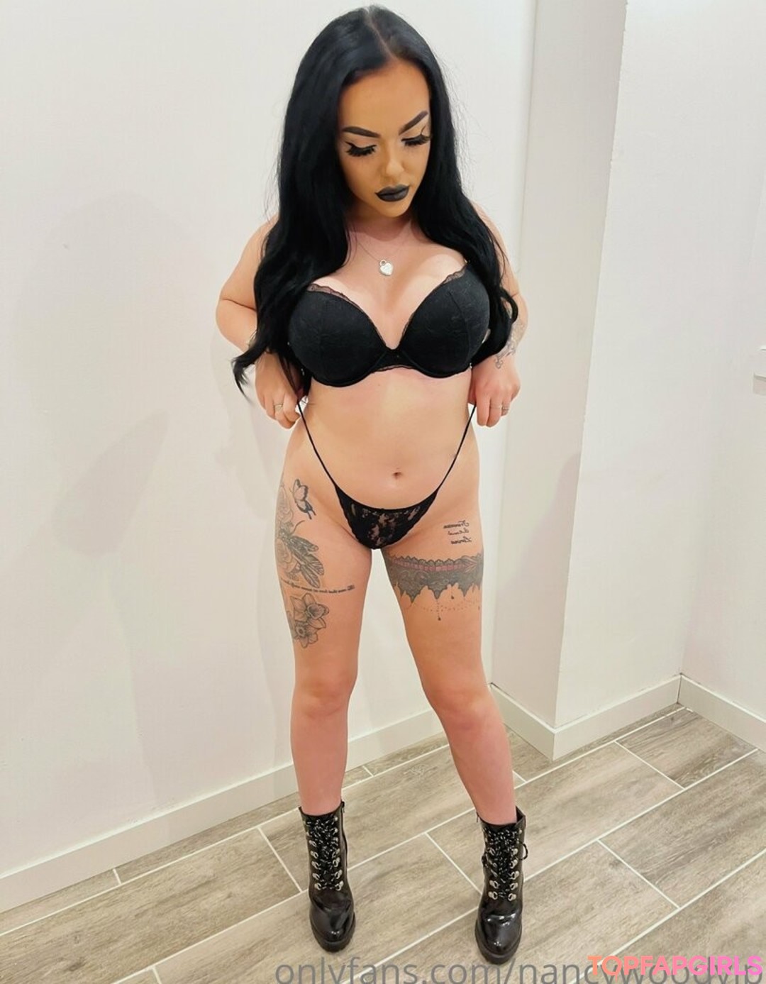 Foto desnuda filtrada de OnlyFans de Itsnancywoodfree #148 Foto desnuda filtrada de OnlyFans de Itsnancywoodfree #148