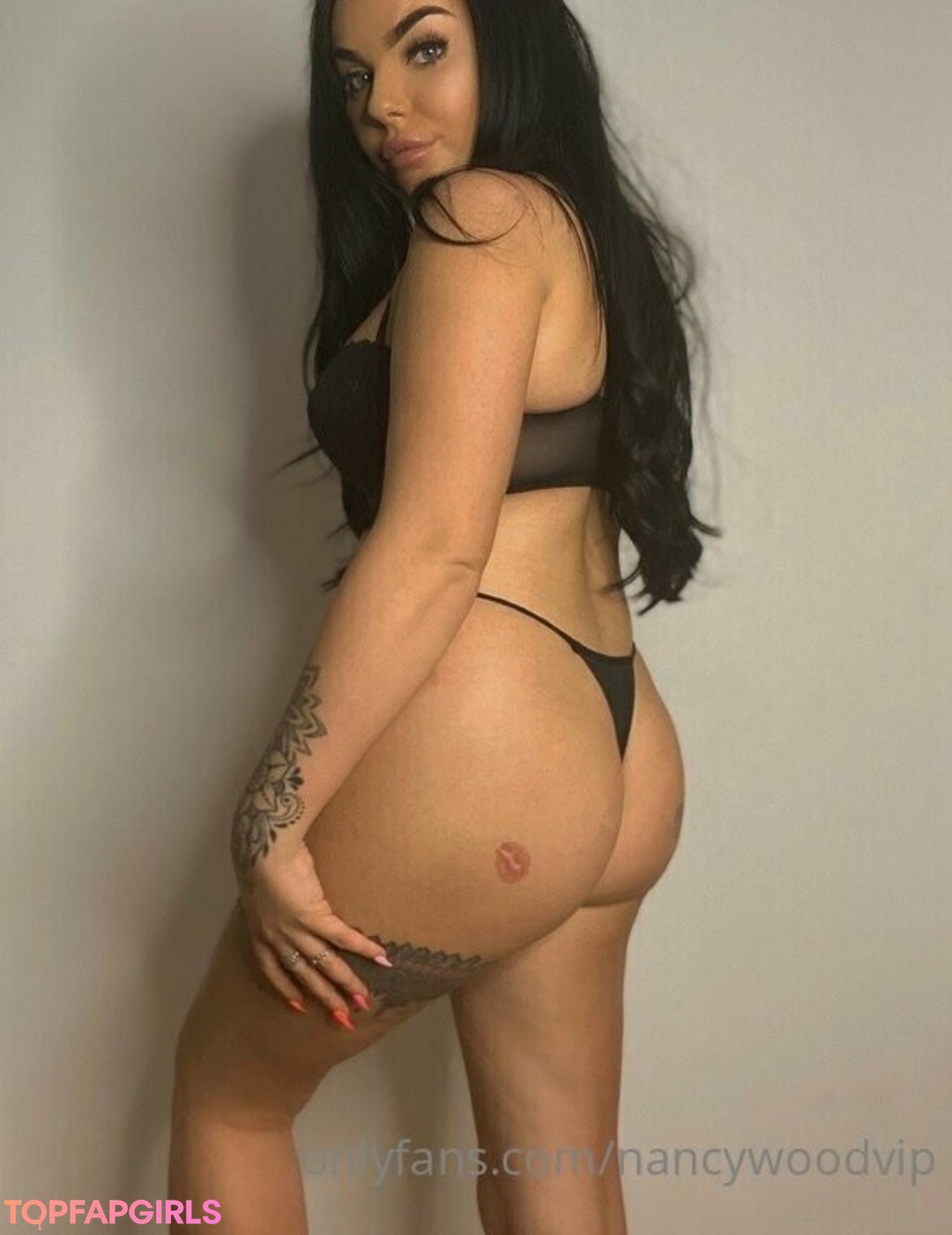 Foto desnuda filtrada de OnlyFans de Itsnancywoodfree #627 Foto desnuda filtrada de OnlyFans de Itsnancywoodfree #627