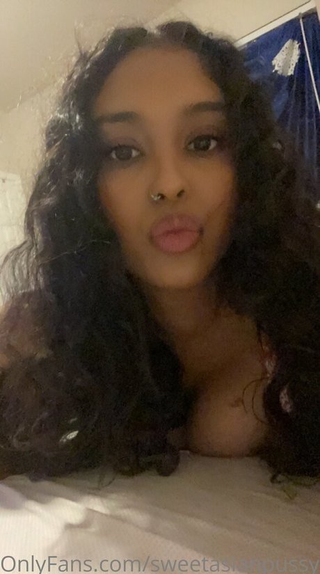Sweetasianpussy