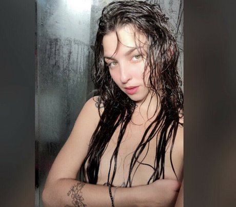 Foto desnuda filtrada de OnlyFans de Ofannalu