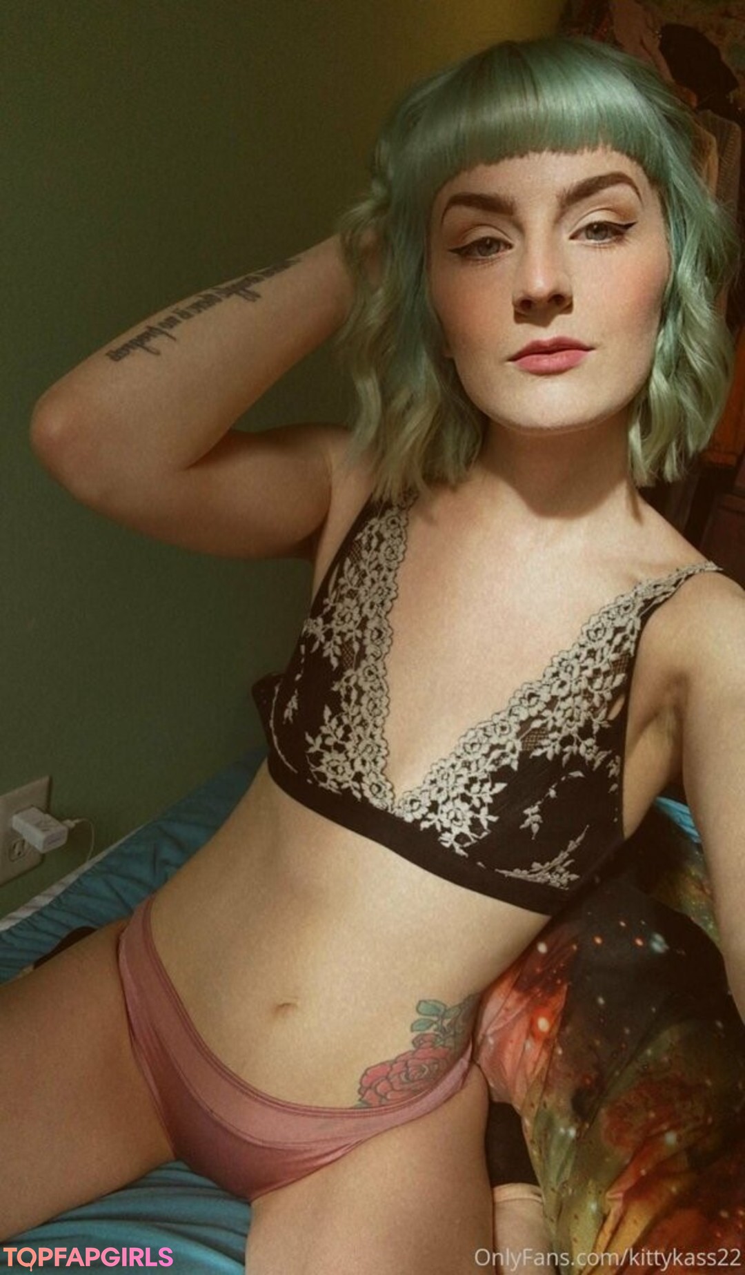 Foto desnuda filtrada de OnlyFans de Kittykass22 #18 Foto desnuda filtrada de OnlyFans de Kittykass22 #18